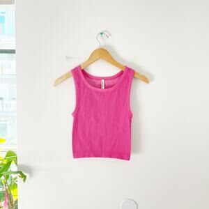 Aritzia Sunday Best Pink Ribbed Cropped Tank Size Small